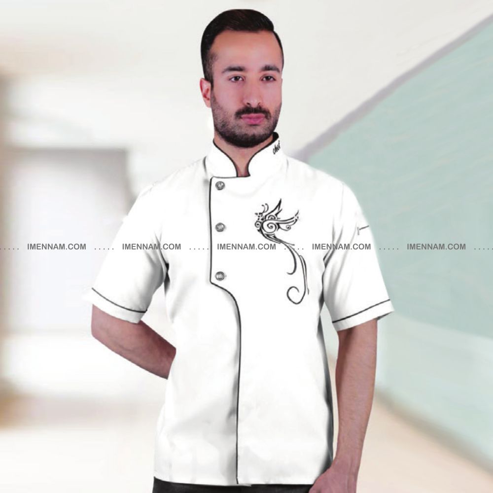 لباس سرآشپز عرشیا سفید پوشیده شده در تن مدل